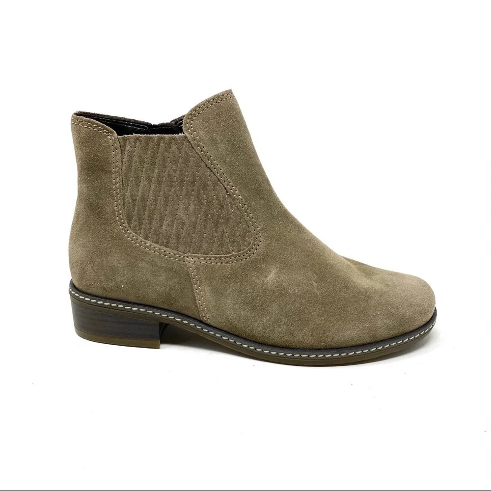 Gabor beige suede women’s Chelsea ankle boots